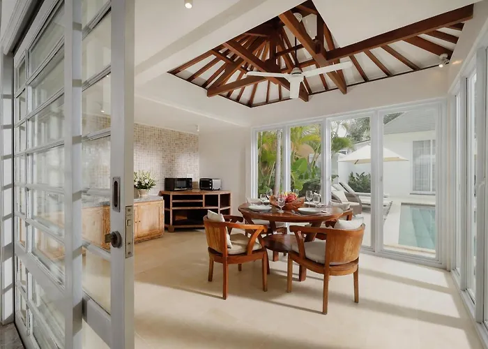 Villa Swarna By Nakula Seminyak 